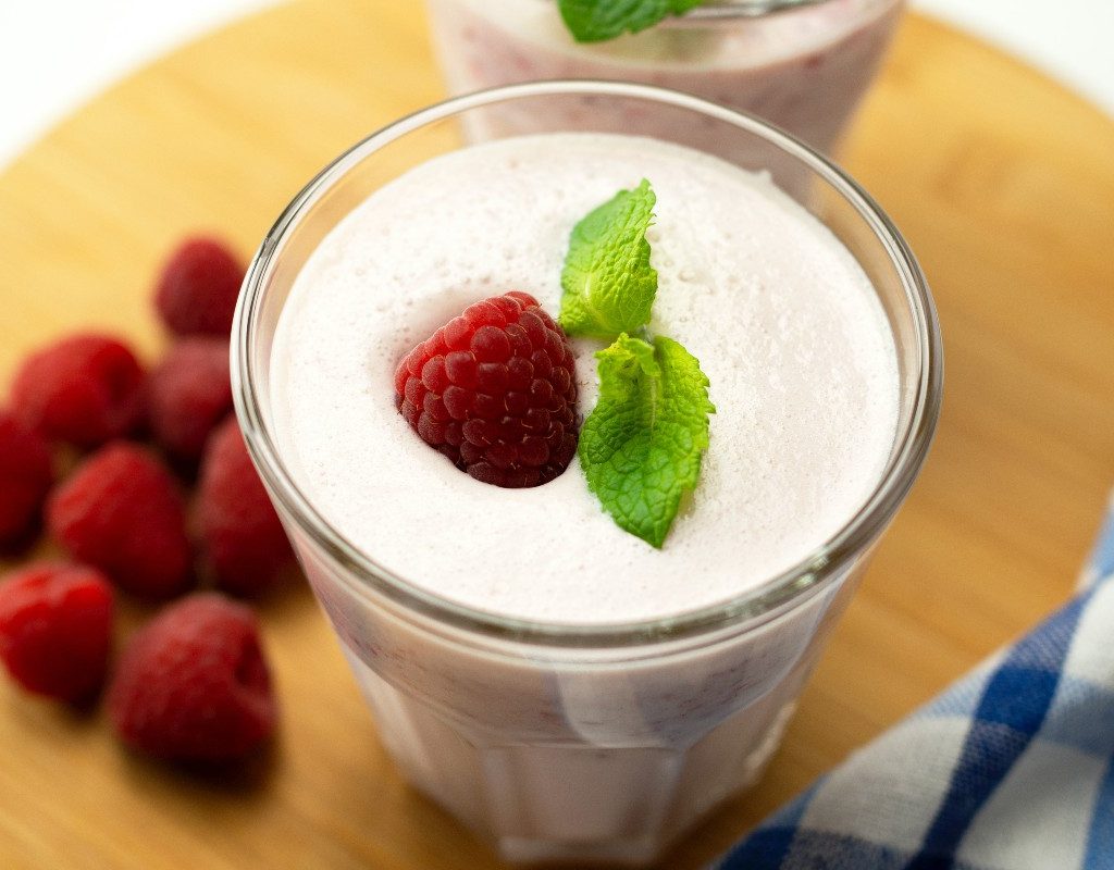 low-sugar-yogurt-with-fruit