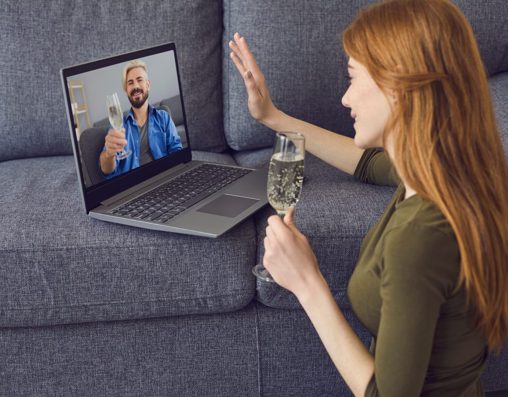 Man and woman virtual date