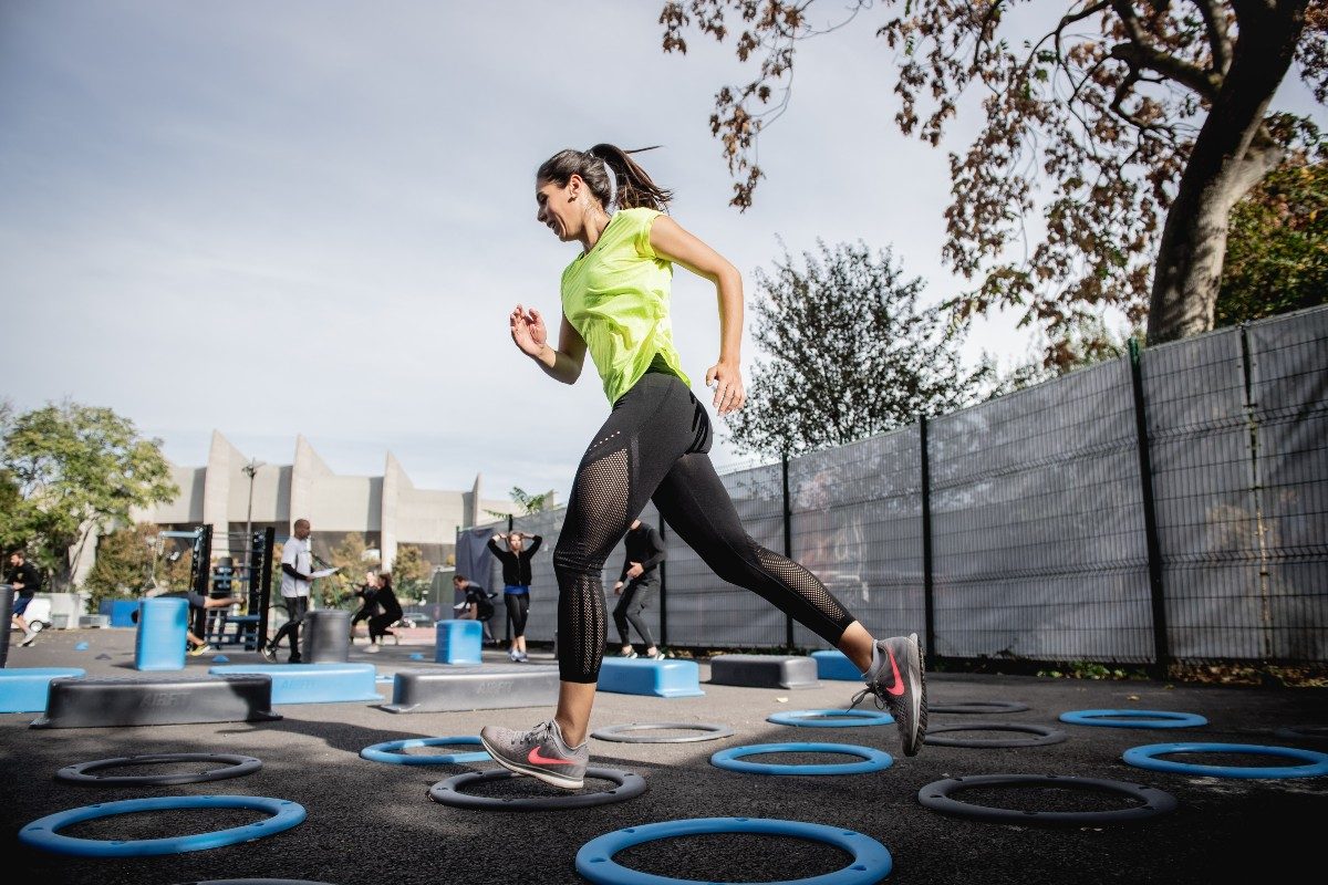 woman-jogging-in-park