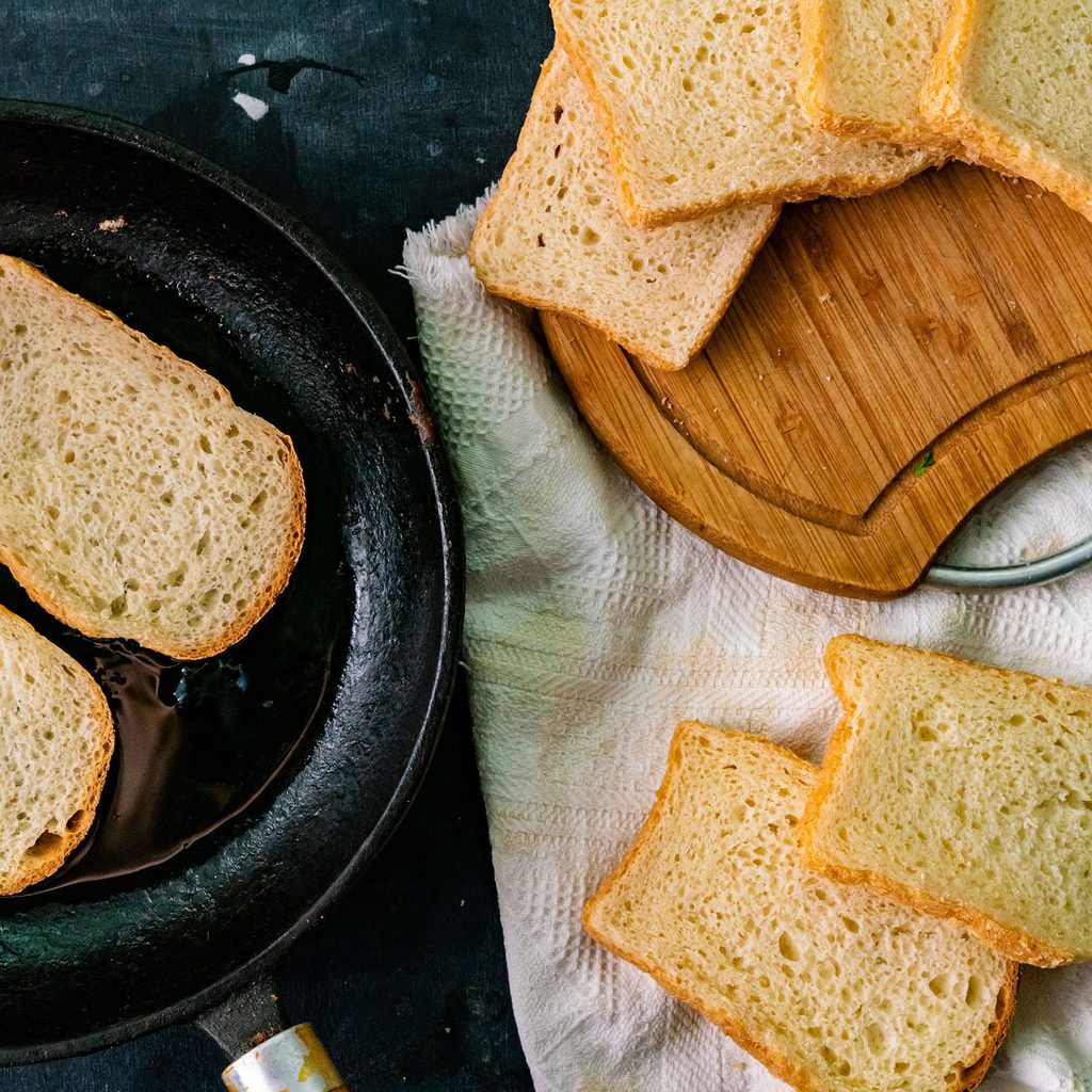 Pan frying sliced bread