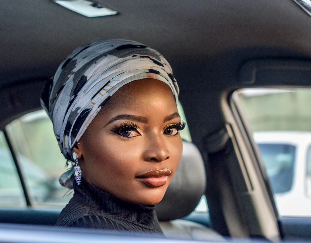 A beautiful woman with gorgeous eyelashes.