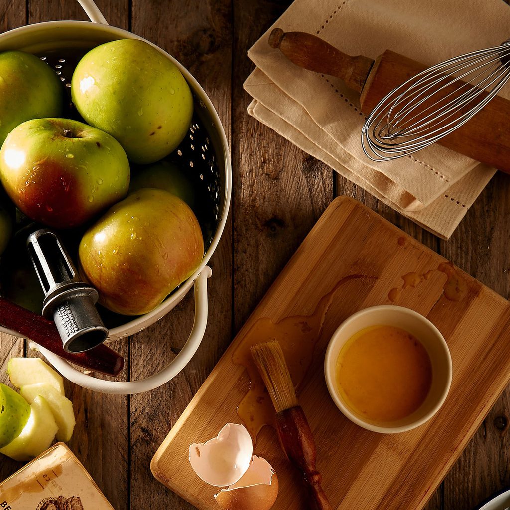 Baking with apples