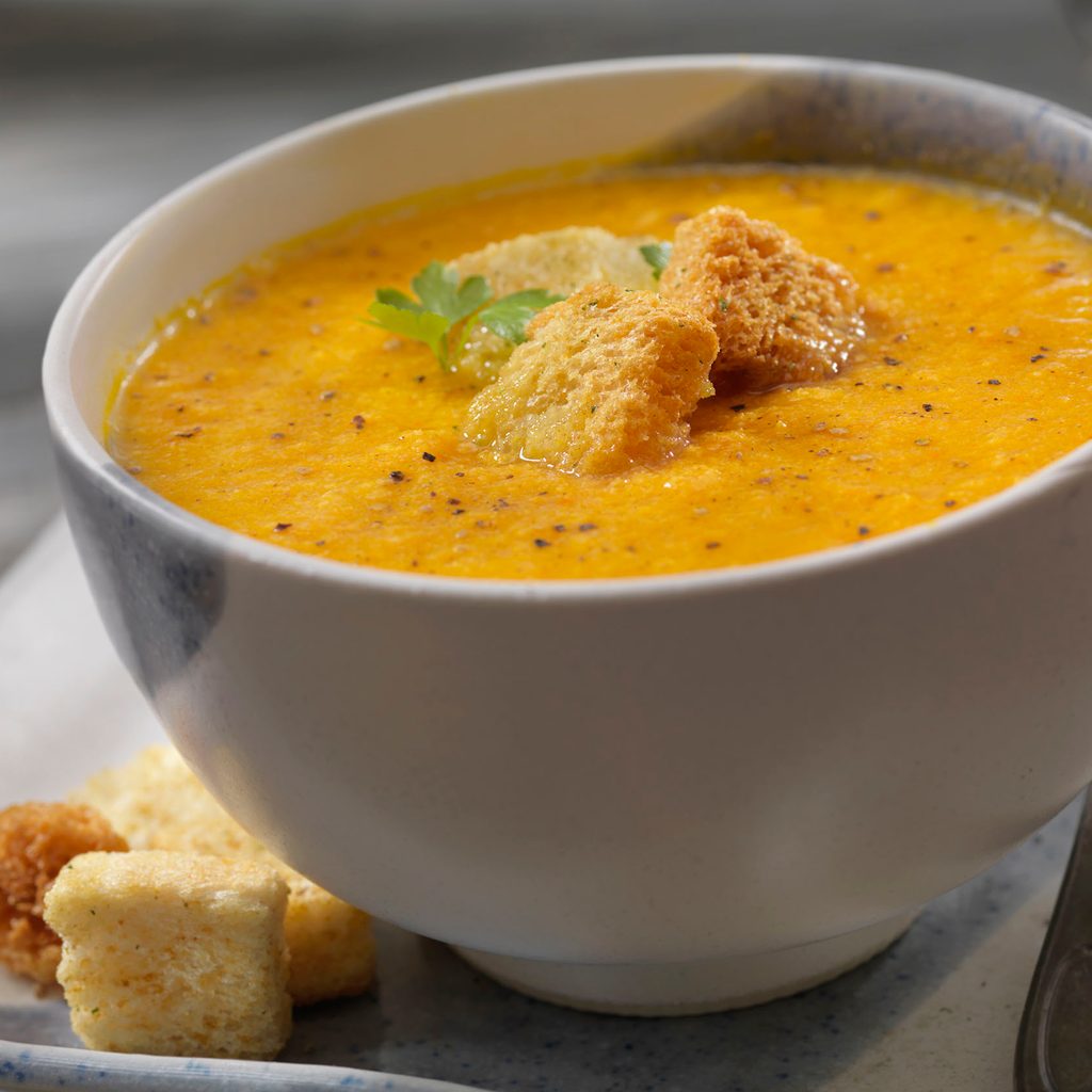 Creamy carrot soup with croutons