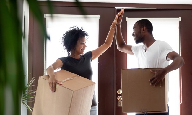 moving relationship stress day couple
