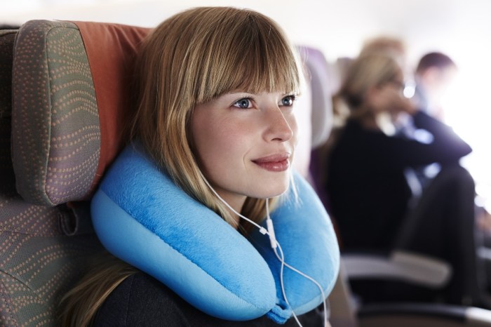 woman-flying-with-neck-pillow