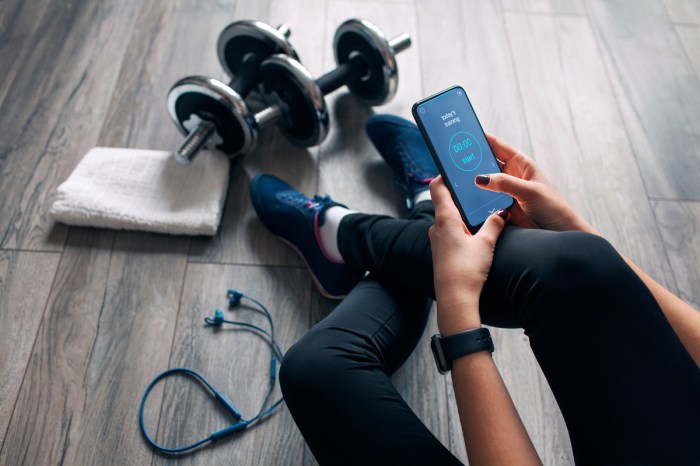 best fitness apps woman using app