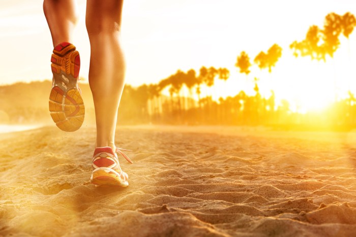 running sand improves body on beach legs