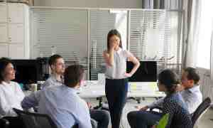 say this instead of apologizing again apology woman meeting