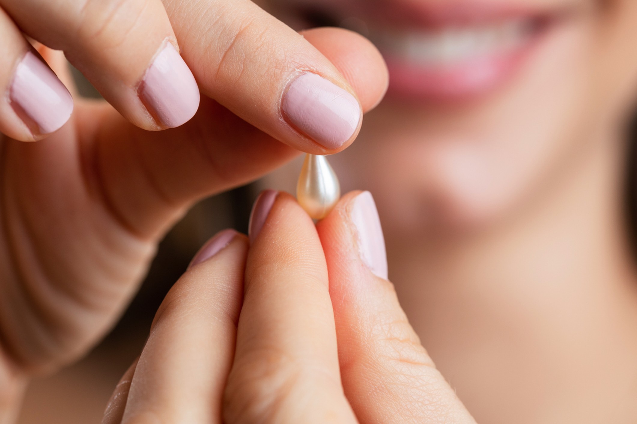 hair serum for frizzy hair